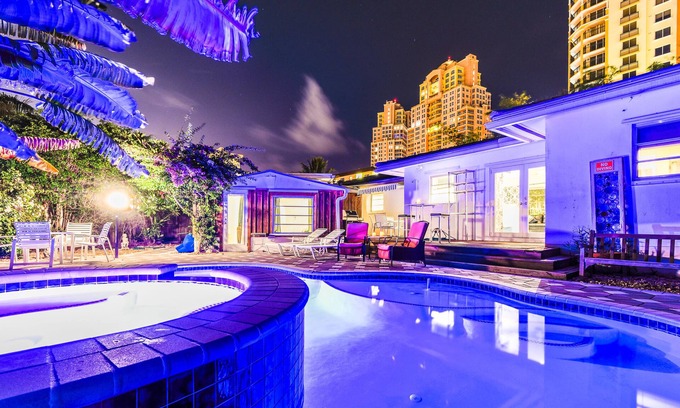 Dolphin Isles Maison | Bamboo House, Heated pool, Steps from the beach.