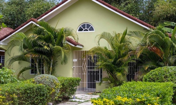 Priory Maison | Bamboo Vacation Home