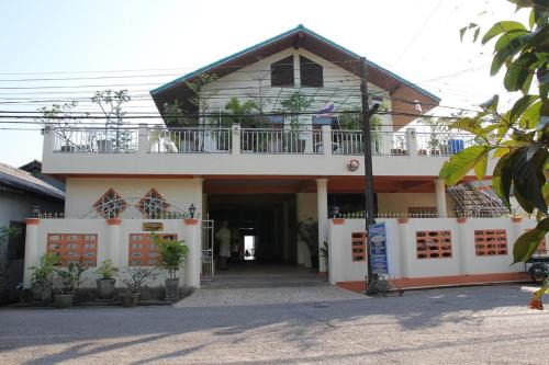 Laem Ngop Maison | Ban Sulada Guest House