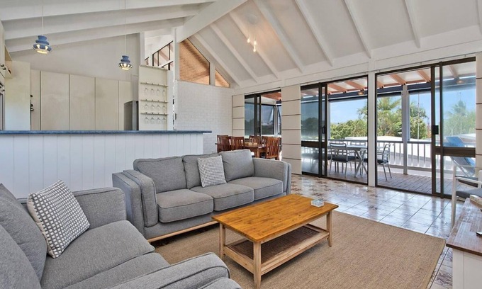 Shelly Beach Maison | Banksia Beachhouse