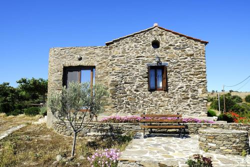 Kithira Maison | Barbacane