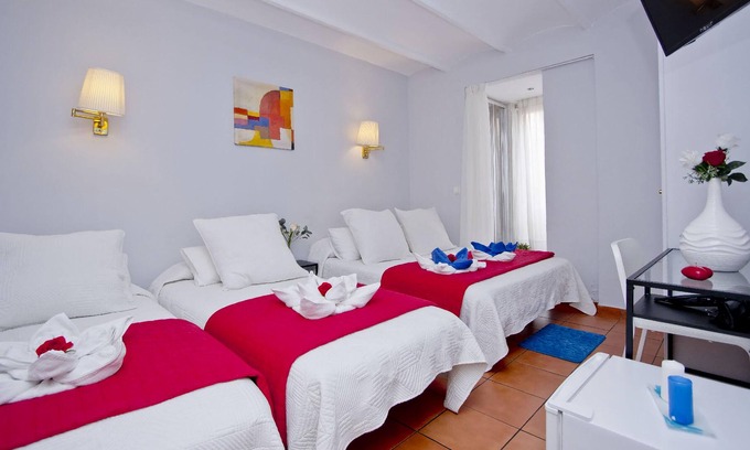 el Camp d'en Grassot i Gracia Nova Maison | Barcelona City Rooms