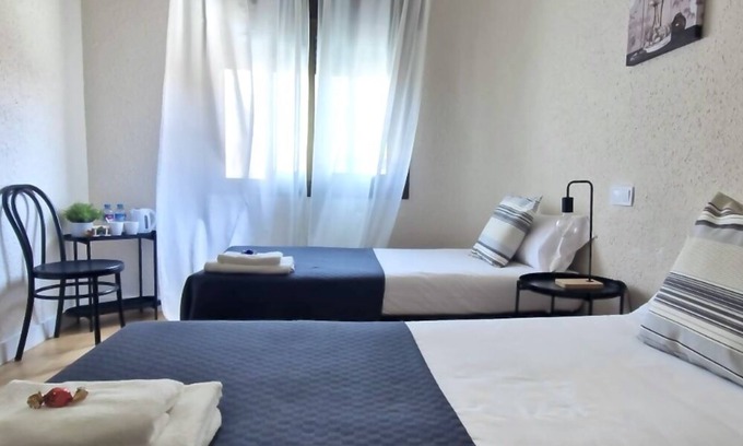 El Prat de Llobregat Maison | BARCELONA PR GUESTHOUSE
