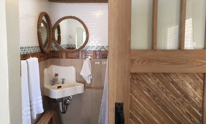 New Smyrna Beach Maison | Bearfoot Beach Bungalow! Marcher à la plage, la rivière, intercoastal, et Flagler Ave