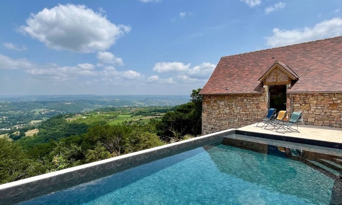 Loubressac Maison | Grange avec vue exceptionnelle sur la vallée de la Dordogne!