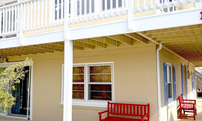 Barnegat Light Maison | Barnegat Light- Just Listed -Spacious 4-bedroom house with WiFi, AC- Ocean Block