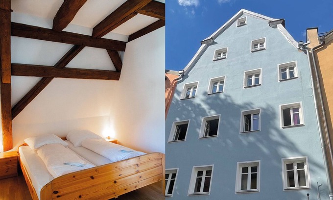 City Centre Regensburg Appartement | Baroque gallery apartment Goliath -internal city location-