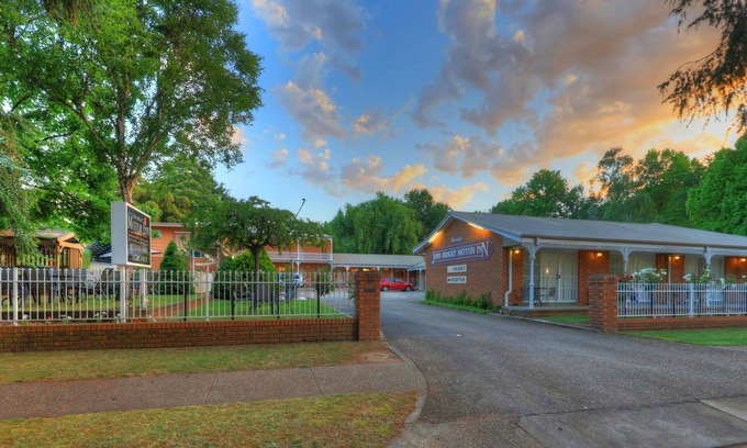 Bright Hôtel | Barrass's John Bright Motor Inn