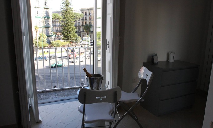 Mergellina Maison | Base Napoli B&B