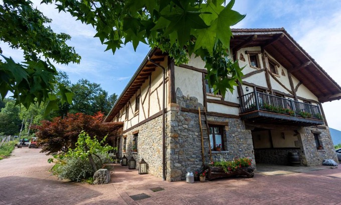 Forua Maison | Baserri Forua by Urdaibai Rentals
