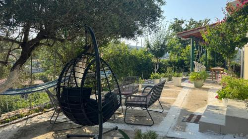 Spanokhorion Maison | Basil & Guest House