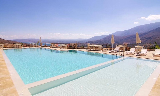 Exopoli Maison | Basilum - Maison confortable en Creta