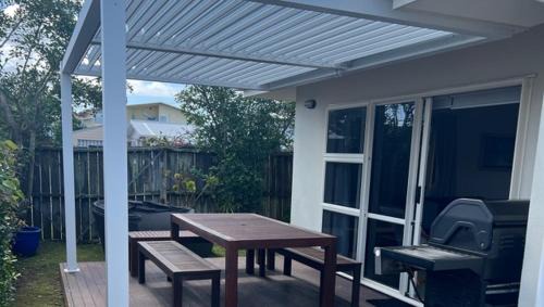 Whangamata Maison | Baskervilla - Whangamata Holiday Home