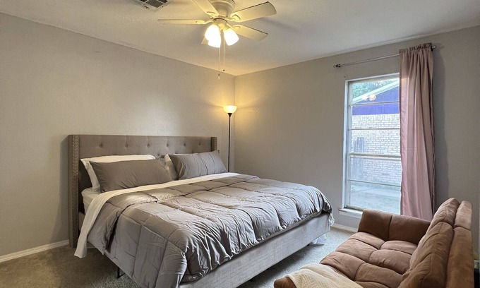 Laverne Maison | Basket Bungalow near walking trail family & pet friendly.