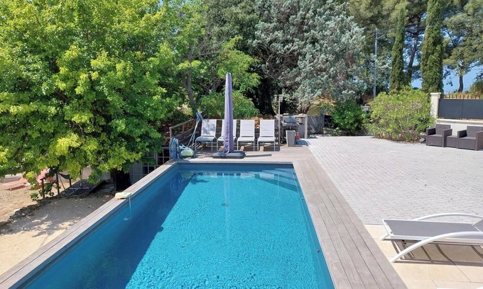 Saint-Cyr-sur-Mer Maison | Bastide 8 personnes proche mer 4 chambres, piscine, billard, borne, piano...