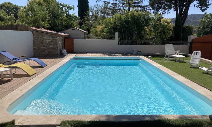 Bouc-Bel-Air Maison | Bastide avec piscine, jardin, barbecue et terrain de pétanque!