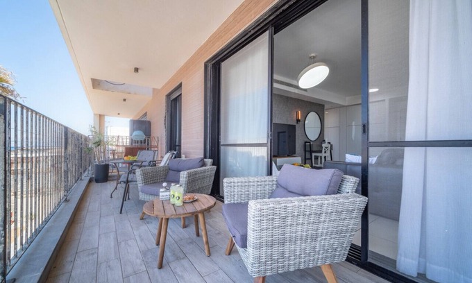 Haifa Copropriété | Bat Galim Full Sea View Balcony by Sea N' Rent