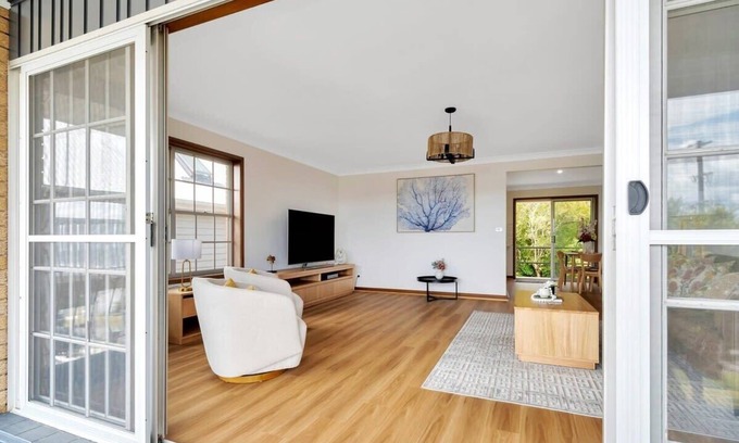 Bateau Bay Maison | Bateau Bay Family Escape - Magical sunset views