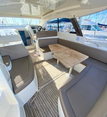 Charente-Maritime Location De Bateaux | BATEAU DE PRESTIGE - La Rochelle