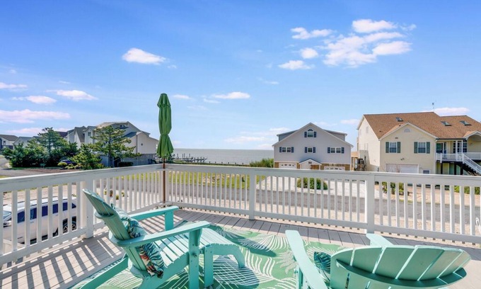 Captain's Cove Maison | Bay Breeze in Captain's Cove!