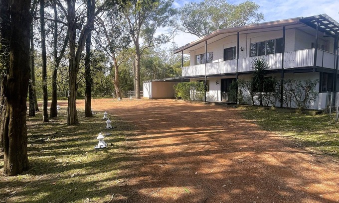 Salt Ash Maison | Bay Oasis - beautiful acreage property set in a tranquil setting with alpacas