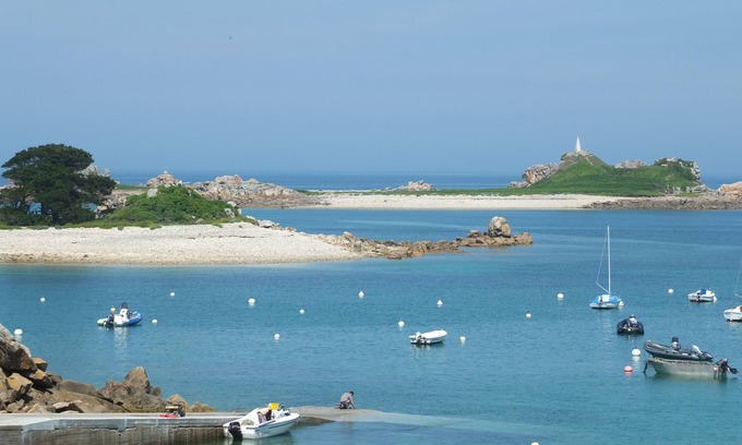 Penvenan Appartement | Baie de Perros Guirec, Bréhat à Port Blanc beau T1 WIFI magnifique vue mer
