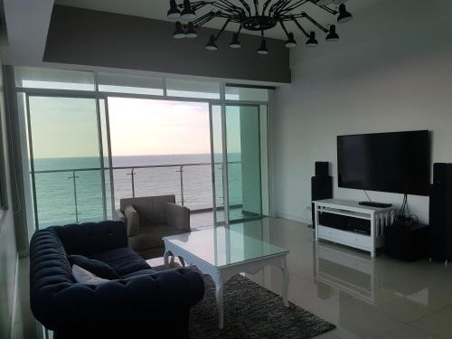 Taman Selera Appartement | Bay Resort Condominium, 7, Beach-front Sea view, 6-8 PAX