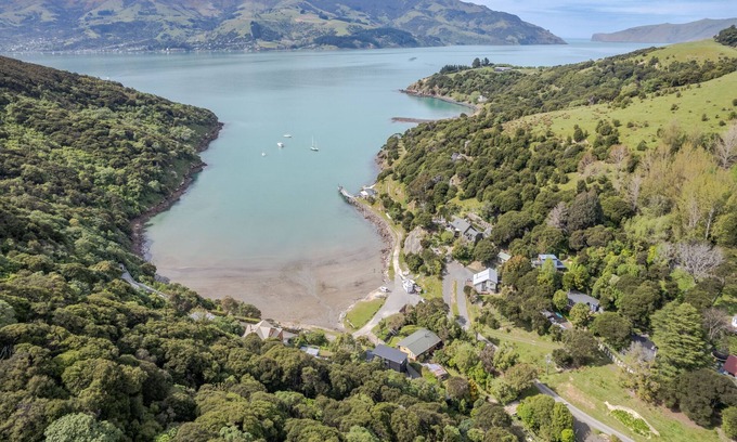 French Farm Maison | Bay View - Tikao Bay Holiday Home