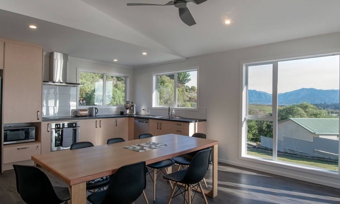 Pohara Maison | Bay Vista in Golden Bay