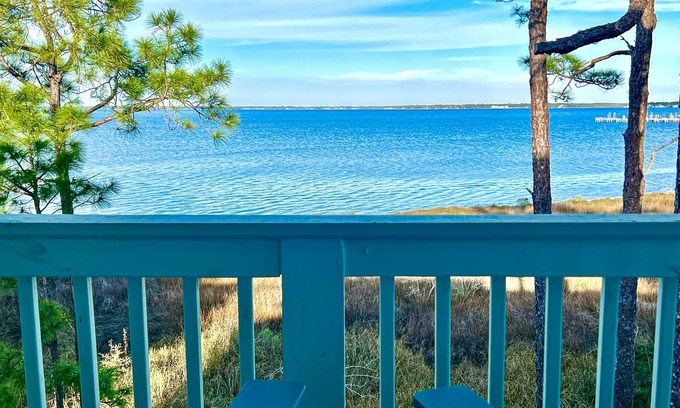 Innerarity Townhomes Maison | Bayfront townhome with incredible views, close to beach, private washer/dryer
