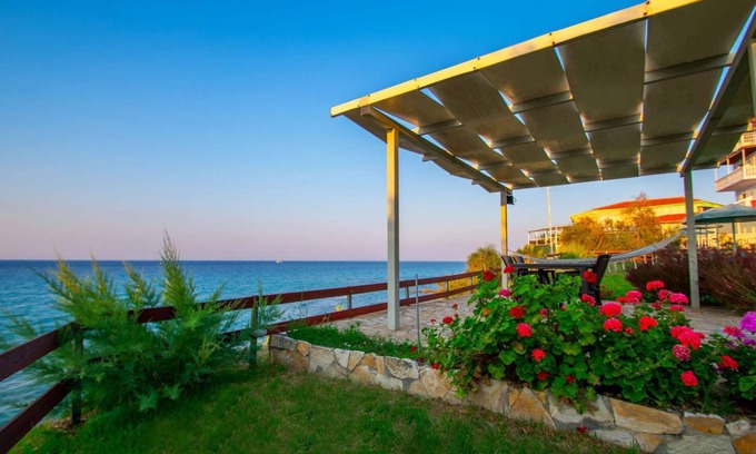 Amoudi Appartement | Baywatch 7 right on the water
