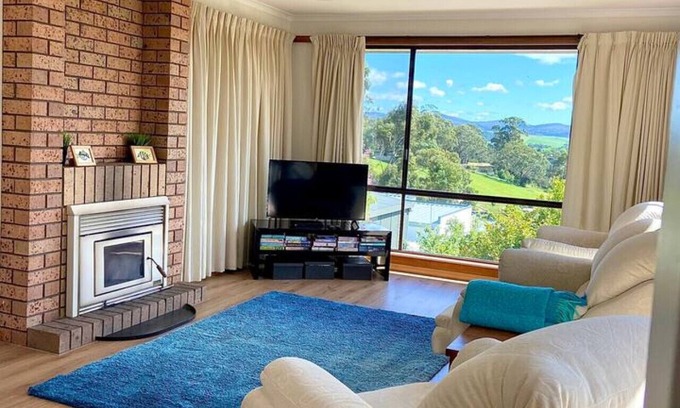 St Helens Maison | Baywatch - Perfect base to explore the East Coast