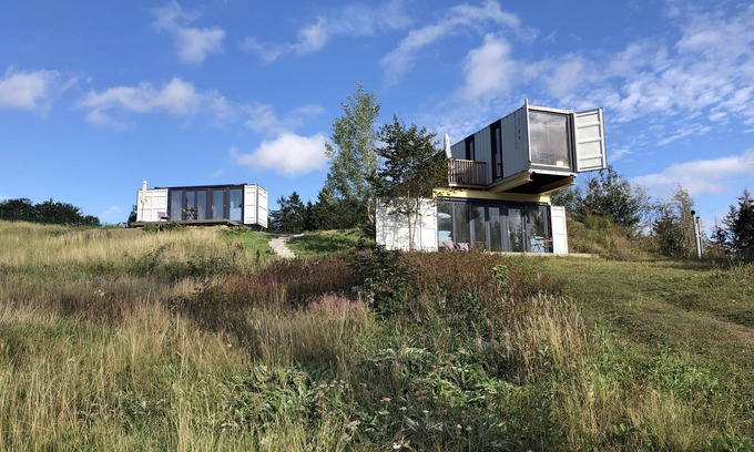 Schoeneck Maison | BBERGHEIM Container Lofts, maison minuscule "Flow" en vacances dans un conteneur maritime!