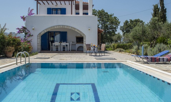 Vouves Villa | BBQ ★ Grande piscine privée ★ Vue sur la mer