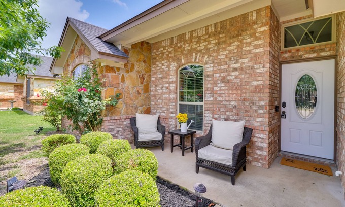 Killeen Maison | BBQ Ready: Harker Family Retreat w/ Yard!