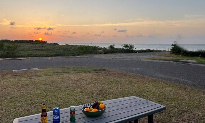 Port Isabel Maison | BBQ View Sunset 3/2 Corner House