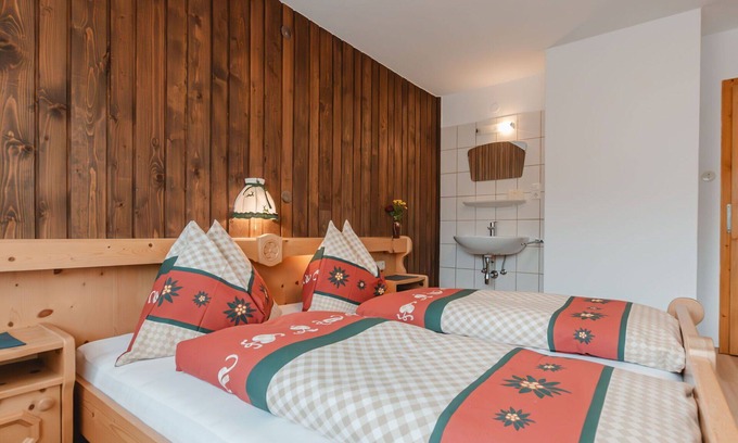 Schonbach Villa | Magnifique maison de vacances pour 11 personnes avec WIFI, TV, terrasse, vue panoramique et parking