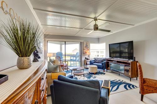 Beachwalk Appartement | Beach Access Ocean-View Condo with Screened Balcony