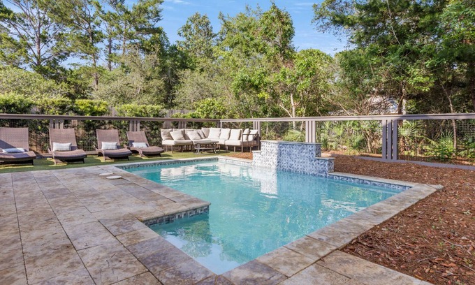 White's Gulfview Maison | Maison Seacrest récemment rénovée, piscine privée, 3 vélos!