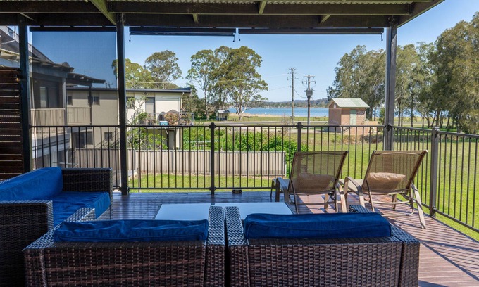 Surfside Maison | Beach and bush views