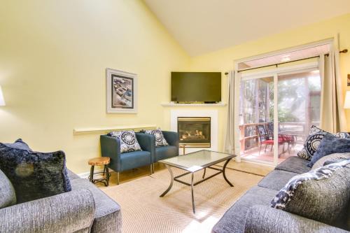 Ocean Pines Maison | Beach and Pool Access Ocean Pines Coastal Cottage!