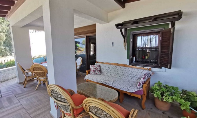 Dagbelen Maison | Beach apartment with a large terrace and sea views