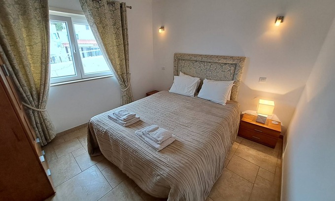 Burgau Appartement | Beach Apt. 0 with beach & sea view