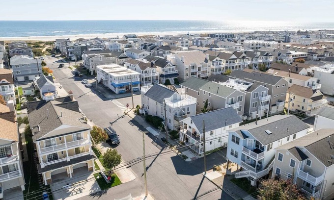 Gold Coast Maison | Beach Block-1min Walk-Luxury-The Reef Upstairs