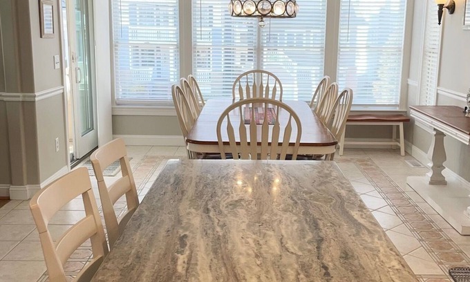 North End Copropriété | BEACH BLOCK -BEAUTIFUL HOME- BOOK NOW! ONLY 3 WEEKS LEFT OPEN FOR SUMMER SEASON!