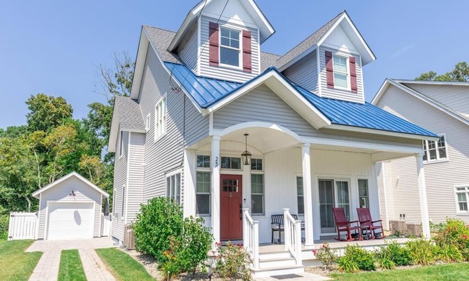 Town Bank Maison | Beach Block Brand New 4 Bed/3 Bath Home with Pool
