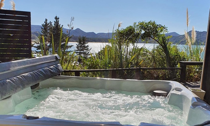 Kennedy Bay Maison | Beach, Bush, Birdsong et des vues incroyablement belles avec une touche de luxe.
