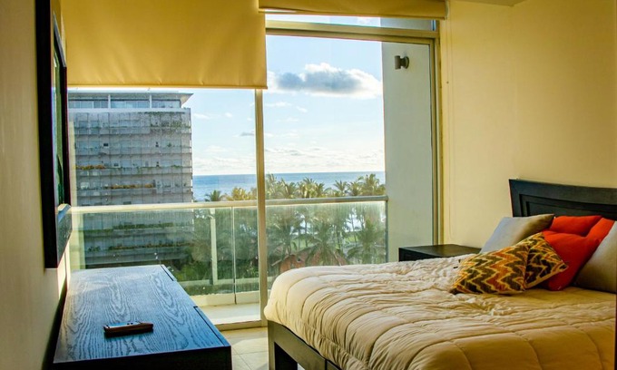 Puente del Mar Appartement | Beach Club, Palapa & Pool 3BR Acapulco