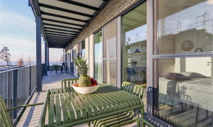 Lembruch Appartement | Beach Front Apartment