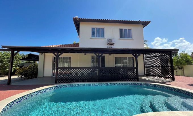 Boroncana Villa | Beach Getaway: Sleeps 10-Boroncana Bonita with Fire Pit